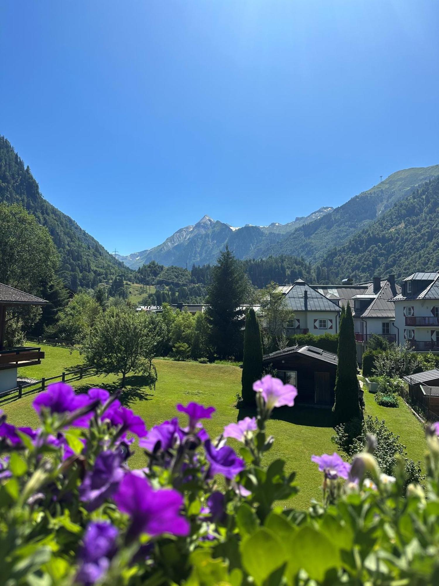 Pension Monika, Your B&B Including Summercard Kaprun Exterior foto